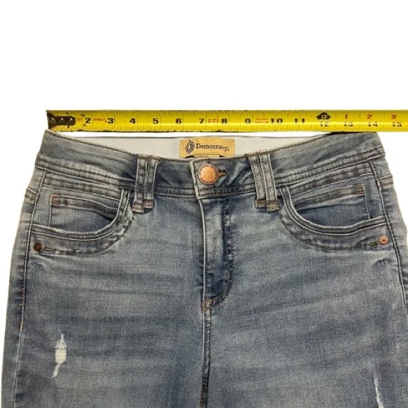 Democracy "Ab" Technology Light Wash Distressed Skinny Jeans - Picture 6 of 11